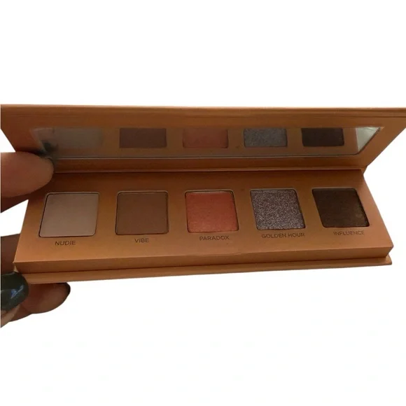 NEW Urban Decay LIGHTBEAM 5-color full size eyeshadow palette - Picture 2 of 4